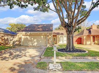 12010 N Fairhollow Ln, Houston, TX 77043