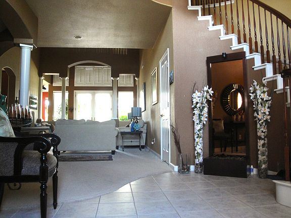 4th image of 9226 Cambra Ct