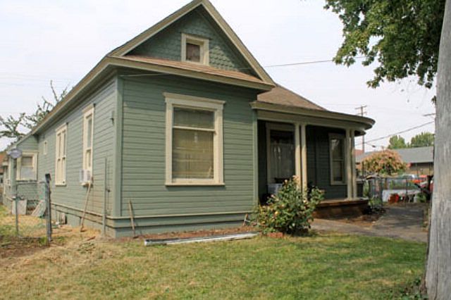 2nd image of 116 W Birch St