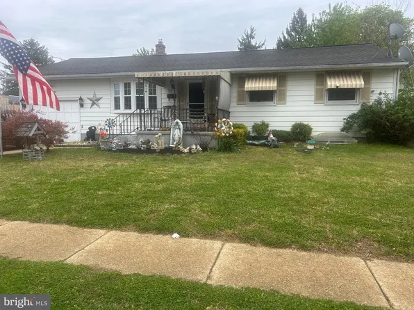 22 2nd Ave, Pemberton, NJ 08068