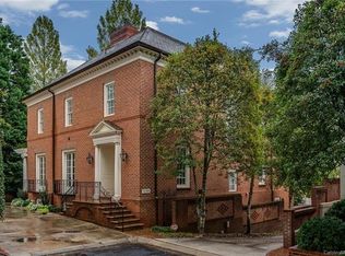 1239 Wareham Ct, Charlotte, NC 28207