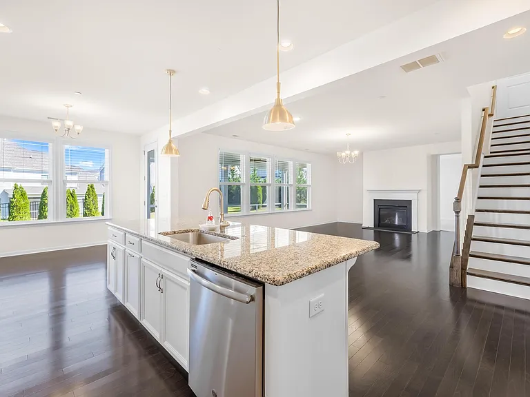 9582 Garamont Pkwy NW — Photo 6