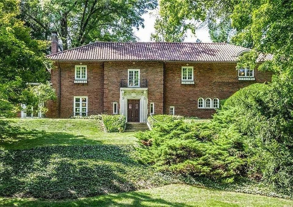 1st image of 551 Forest Blvd