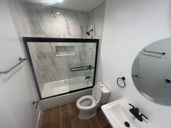 DNA Apartments 14921 Vanowen LLC, 14921 Vanowen St #9, Van Nuys, CA 91405