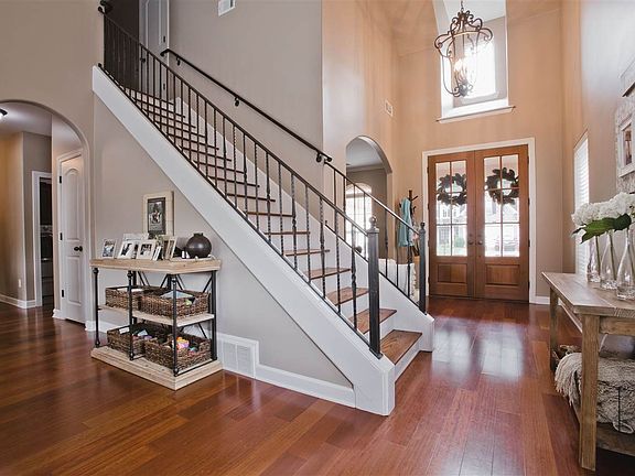 2nd image of 5206 Newton Oak Cir S