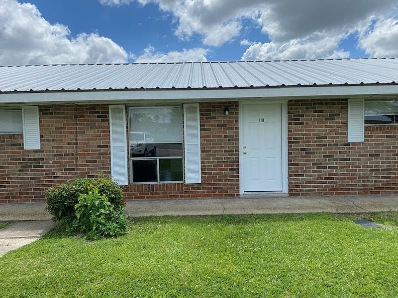 1st image of 141 Starlin Dr #110