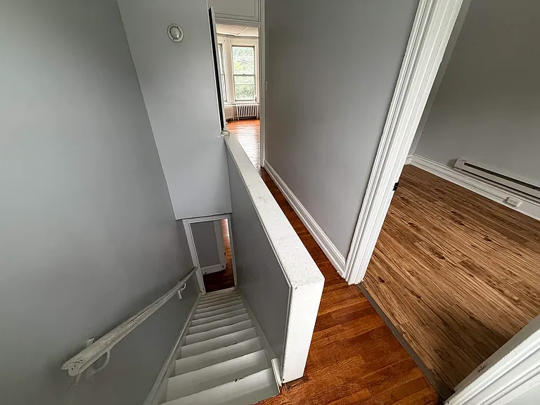 1321 Good St #2 — Photo 11