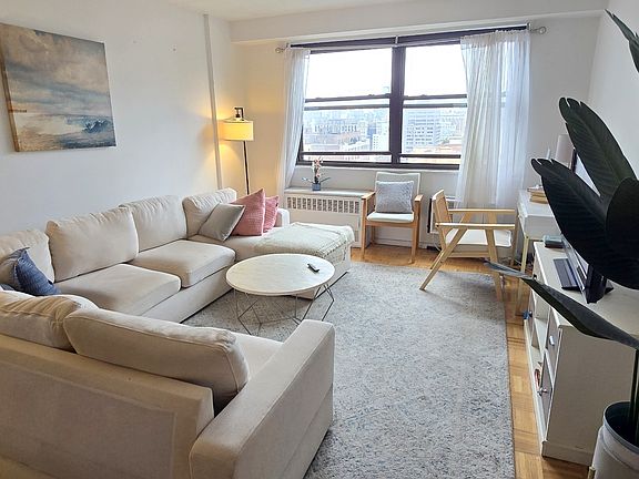 3rd image of 401 2nd Ave APT 24E