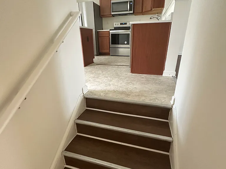 115 Cecily Way — Photo 33