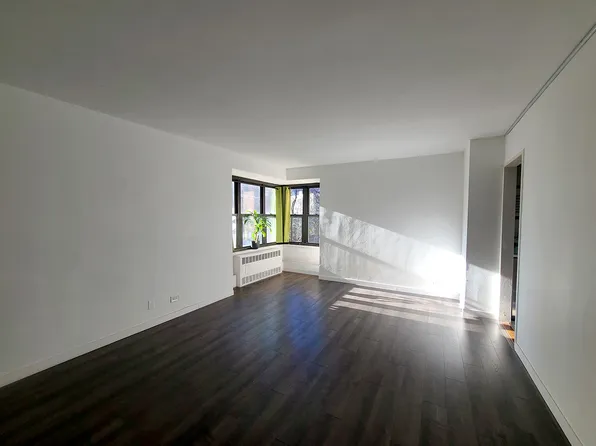 413 Grand Street image 1 of 7