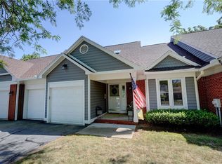 5 Packetts Grv, Fairport, NY 14450