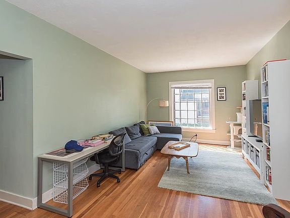 4th image of 508 Glenwood Ave SE #1