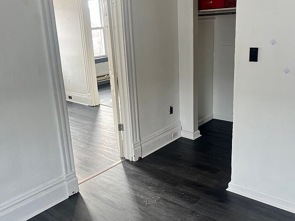 5th image of 17 Bessemer Ave #5