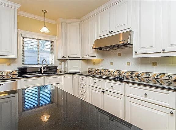 4th image of 7312 Canal Blvd