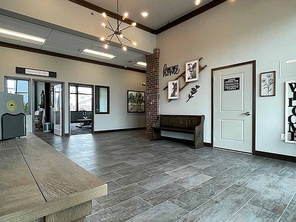 5th image of 1011 S Laventure Rd #231
