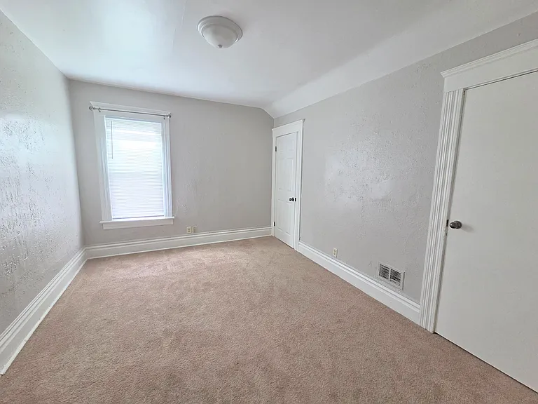 217 W Masterson Ave — Photo 7