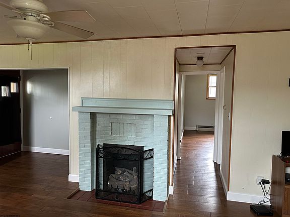 3rd image of 10 Lightburn St