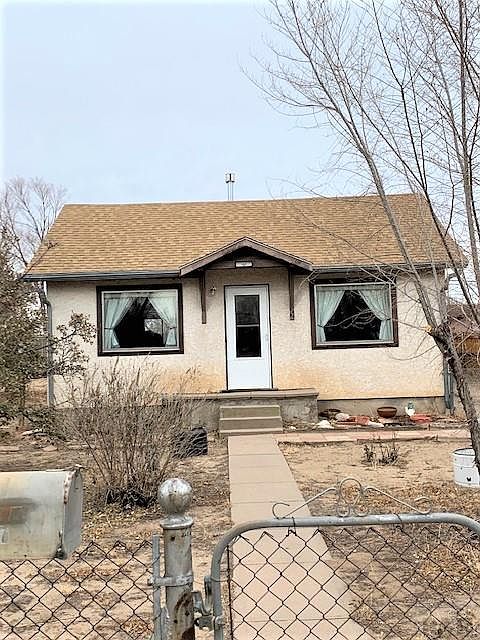 1st image of 1527 E 18th St