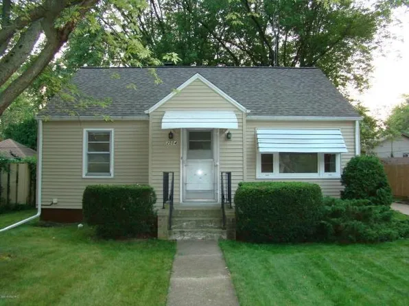 2504 S State St, Saint Joseph, MI 49085