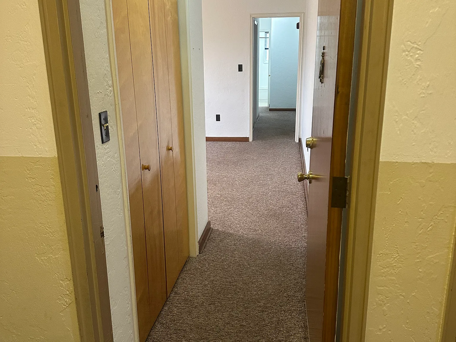 Edward's Hill & Norwood Gardens Apartments — Photo 4
