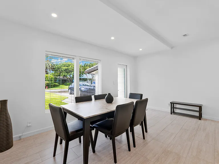 3205 Barton Rd — Photo 5