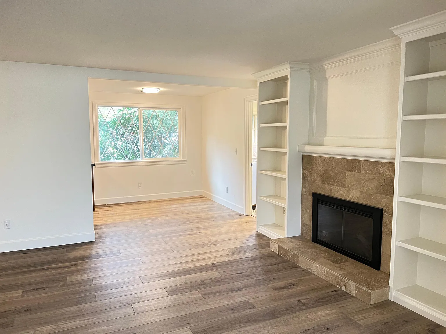 1117 NW Westridge St — Photo 3