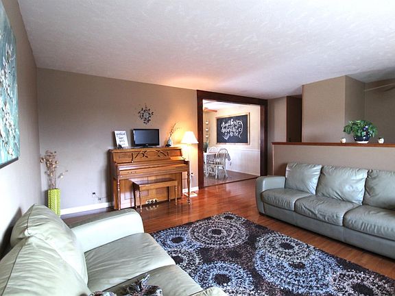5th image of 5030 Cresthaven Dr