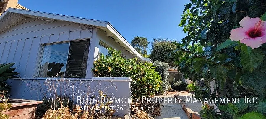 Charming 3 BR, 2 BA townhome in Cardiff! — Photo 3
