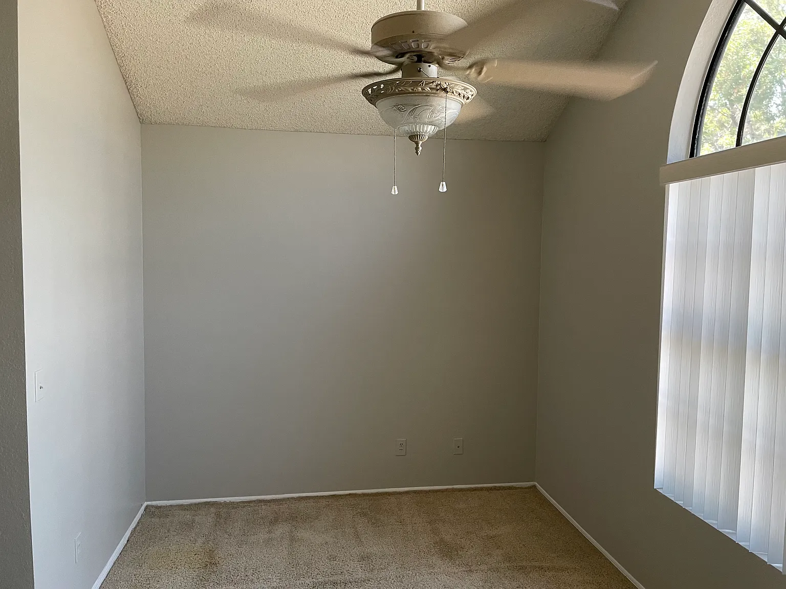 2 bed, 2.5 bath, 1046 sqft, $1,750 — Photo 3