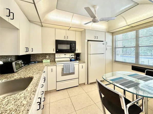 2504 Antigua Terrace #D2, Coconut Creek, FL 33066