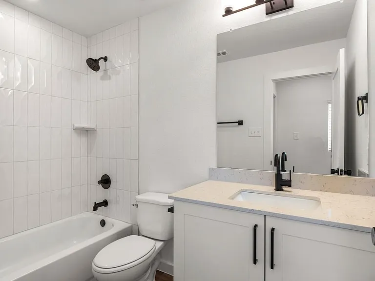 1813 N Peach Creek Dr #A — Photo 17
