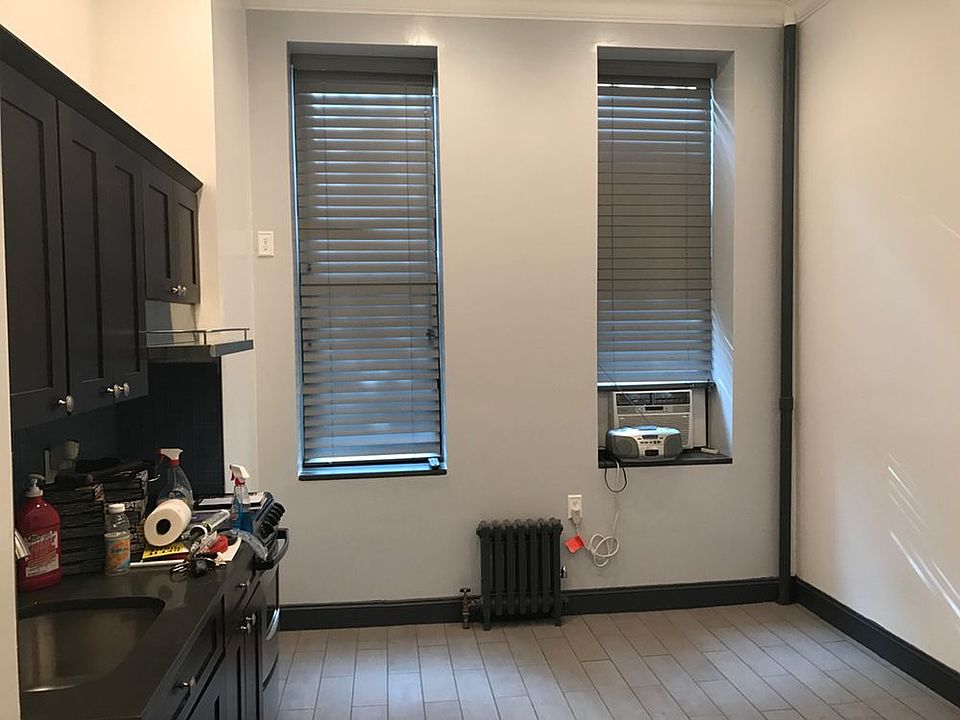 1st image of 2351 2nd Ave Frnt 1