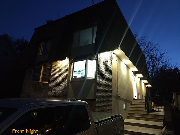 4th image of 752 Tompkins Ave