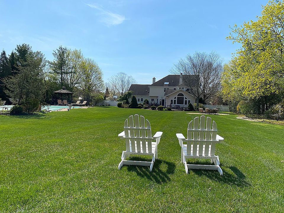2nd image of 3 Dupont Ct