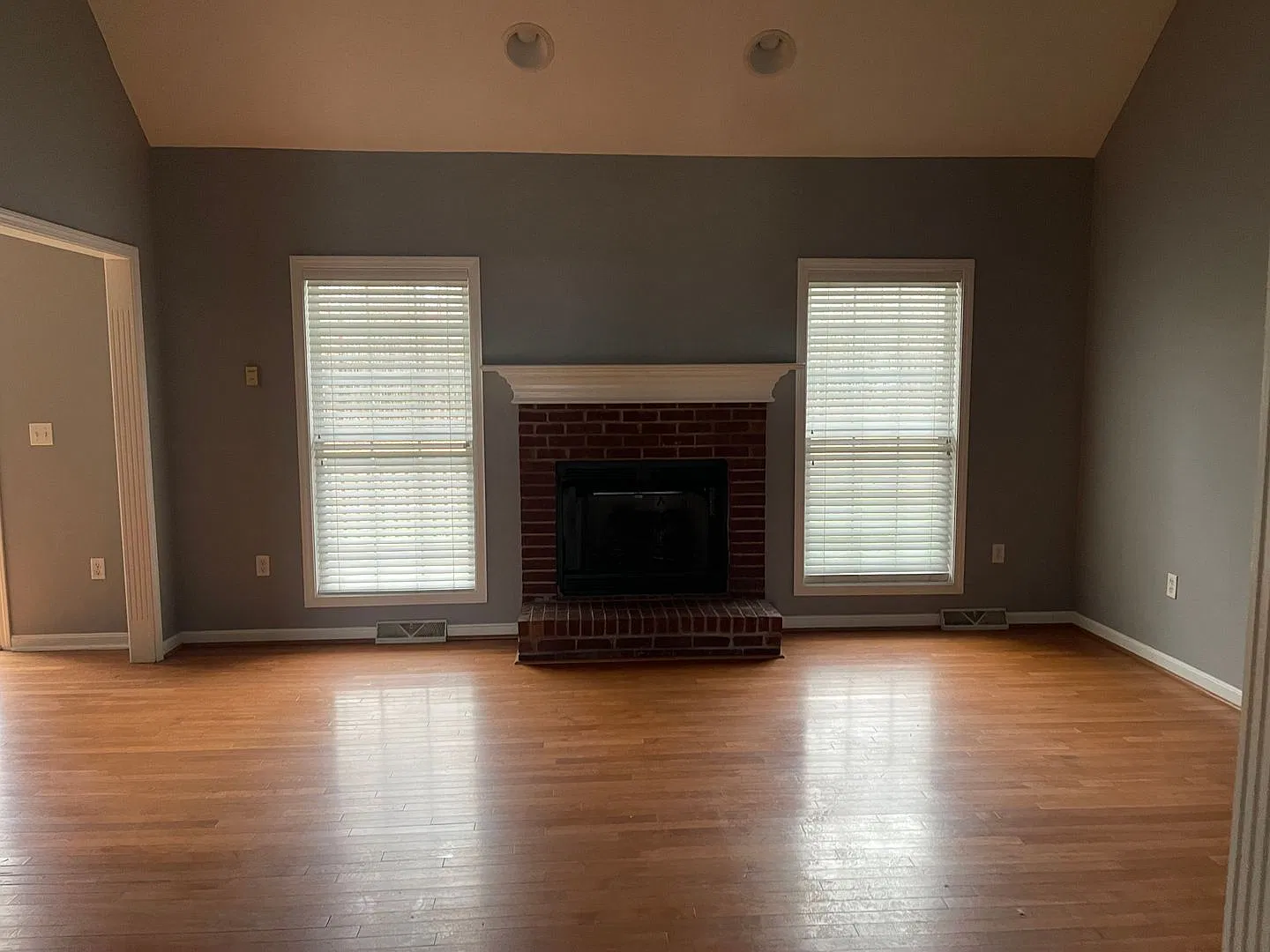 Make This Beautiful 3 Bed, 2.5 Bath Your New Home Located In The Convenient Elizabthtown Location — Photo 2