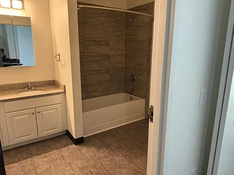 23 N Summit St — Photo 8