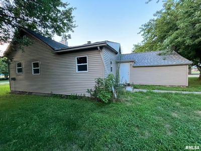 500 SE 6th St, Morrisonville, IL, 62546