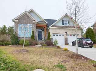 5 Beaufort Ct, Durham, NC 27713