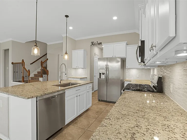 8903 Lost Castle Way — Photo 8