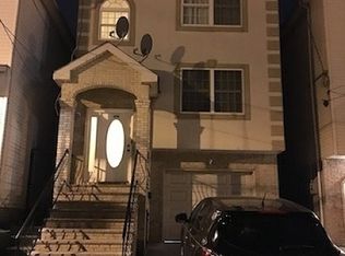 320 Bond St, Elizabeth, NJ 07206