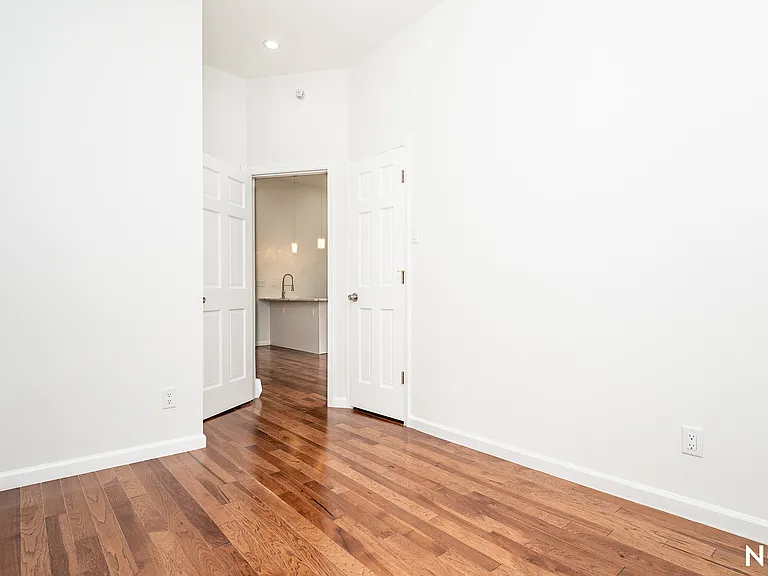 1869 Greene Ave #2 — Photo 24