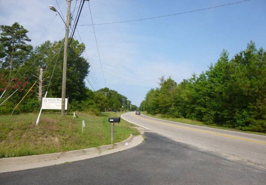 2nd image of 7949 Walmsley Blvd