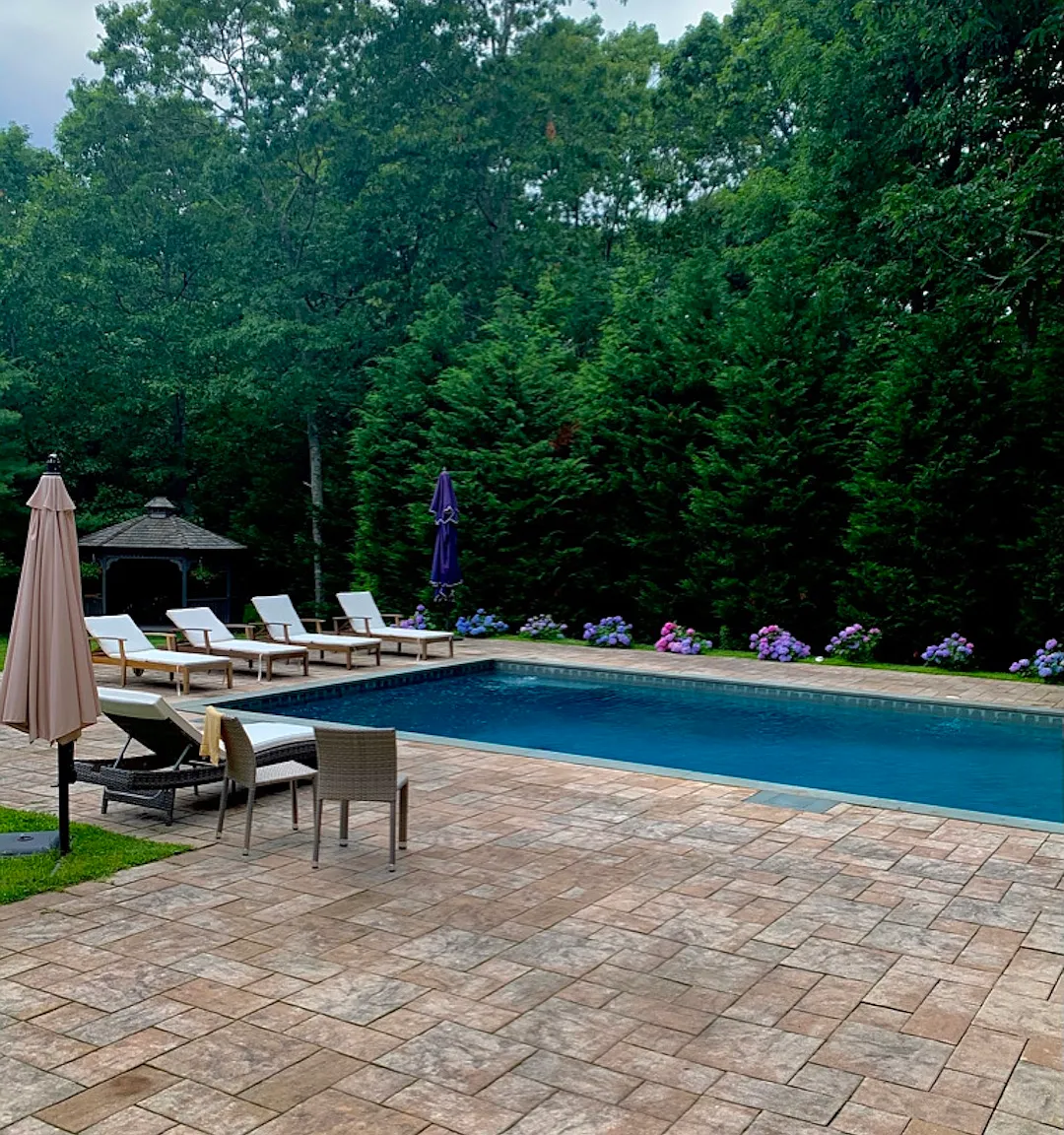 East Hampton Private Oasis — Photo 2