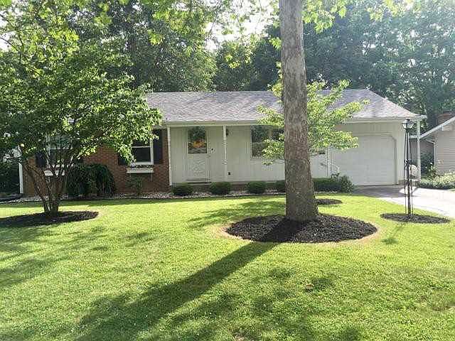 1st image of 418 Oxford Dr