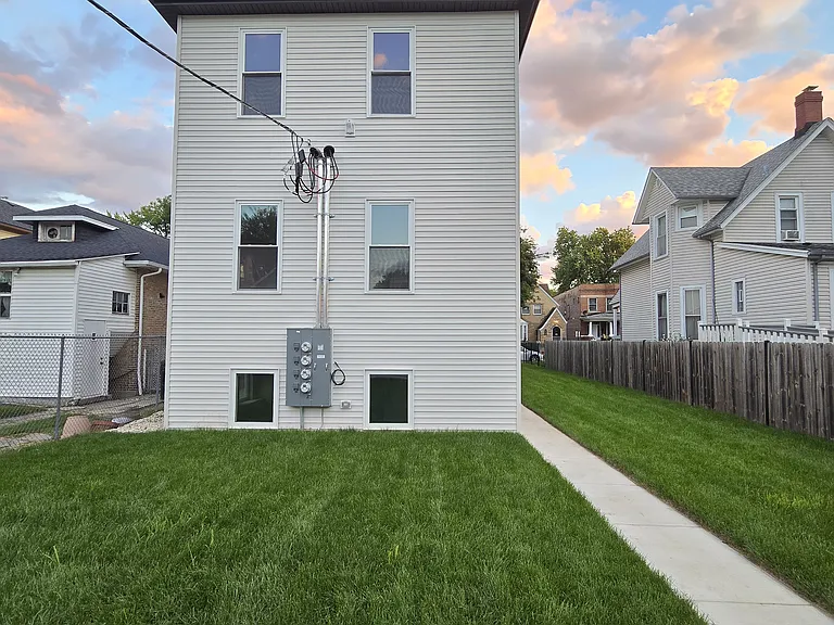 5736 W Huron St #3 — Photo 15