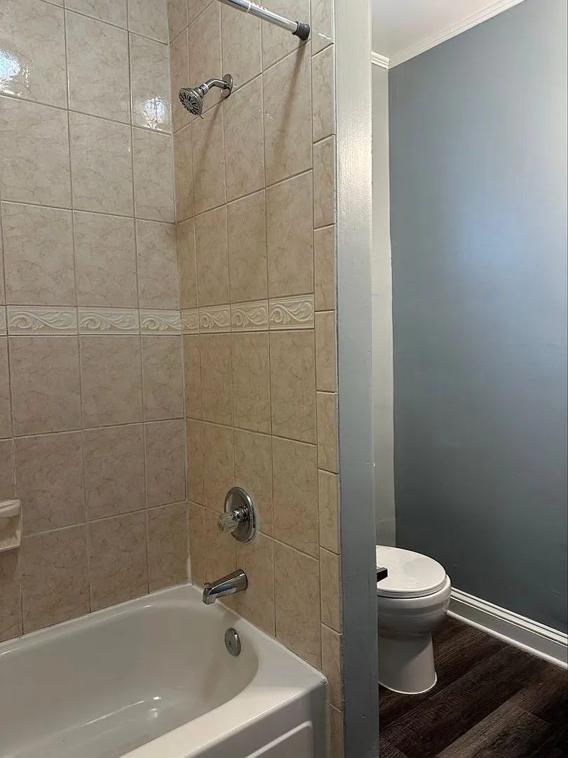 3442 Auchentoroly Terrace — Photo 2
