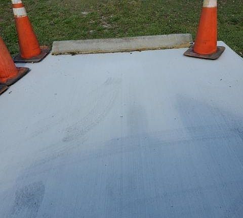 3rd image of 4608 Lee Blvd