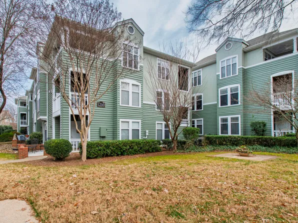 1210 Westview Ln APT 303, Raleigh, NC 27605