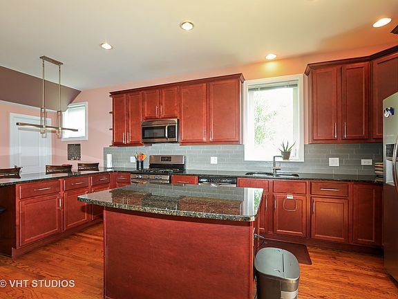 5th image of 4842 S Calumet Ave