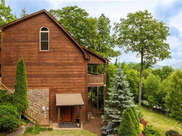 359 Running Deer Trail, Boone, NC 28607